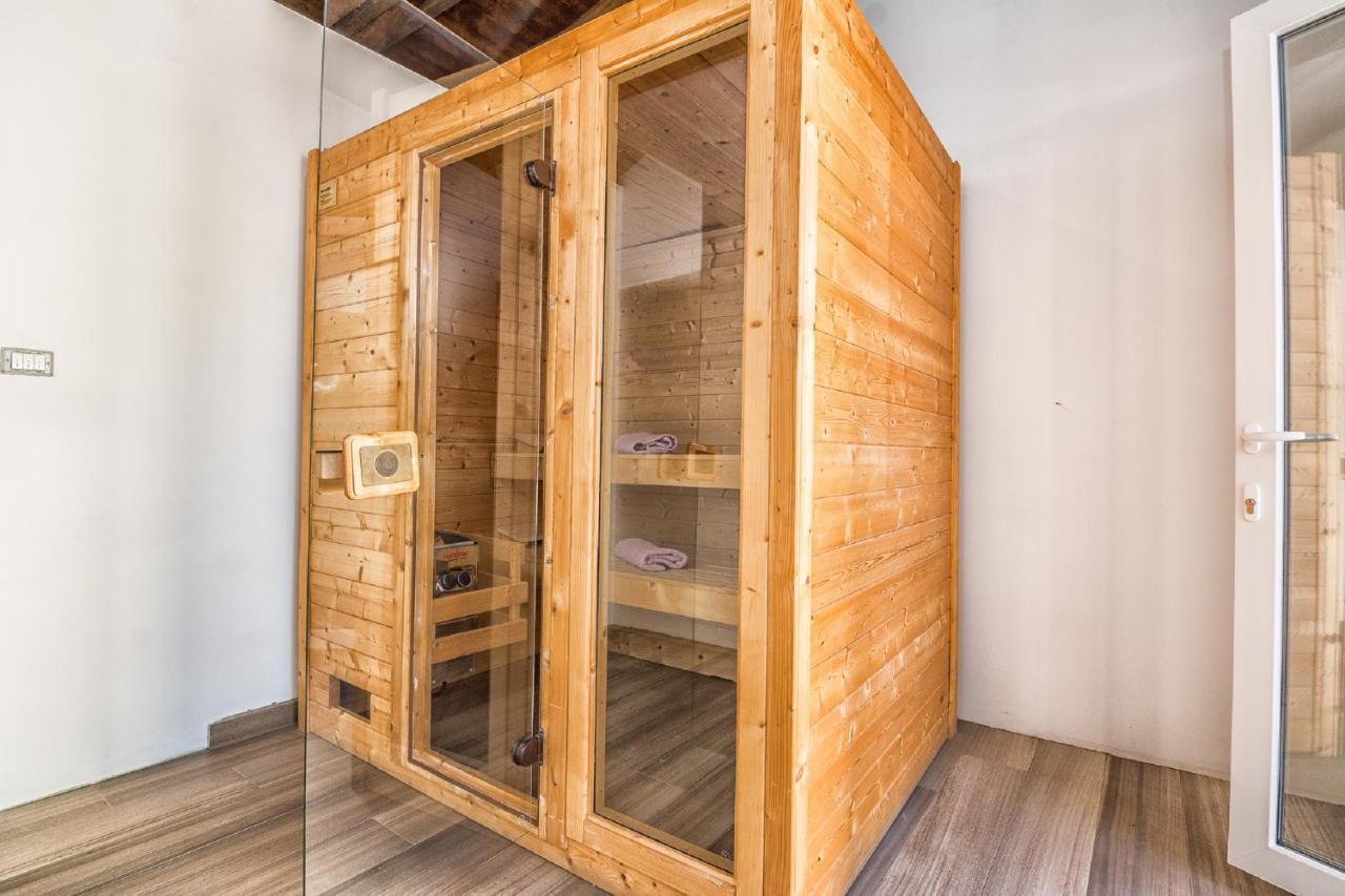 Holiday Home Tower With Private Pool, Sauna And Quads Smilcic Luaran gambar